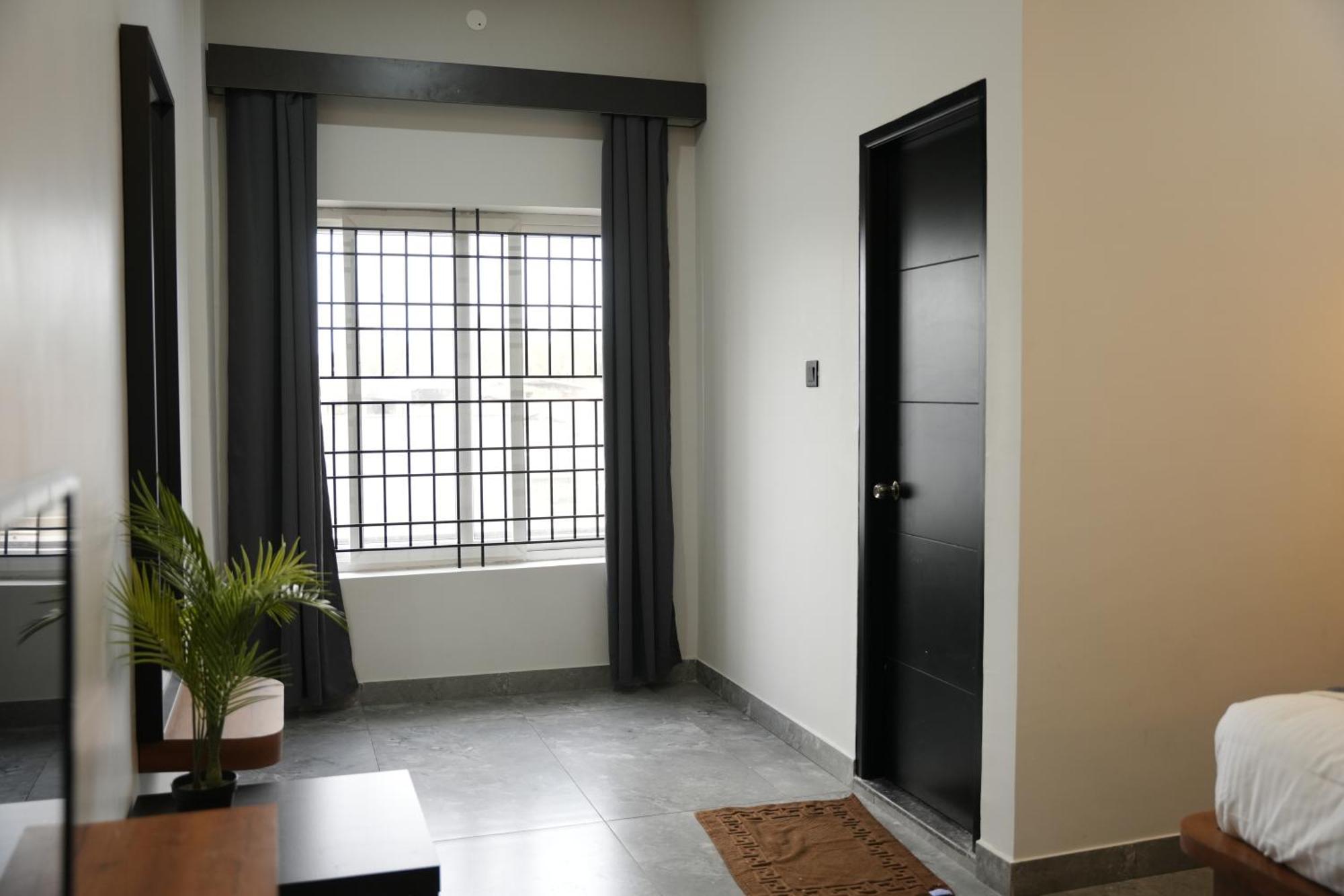 ホテル Sarvam Residency サーガル エクステリア 写真